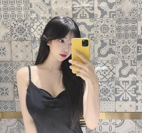 Se Yeon art pornstar archive