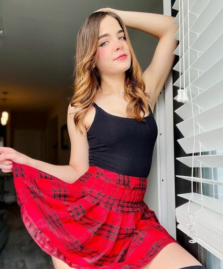 latina teen pussy onlyfans top pic