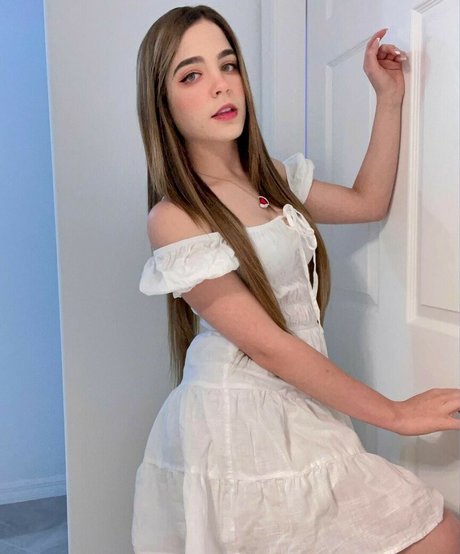 asmr summer onlyfans beautiful picture