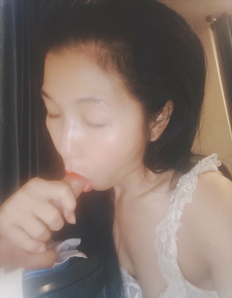 sisters onlyfans best photo