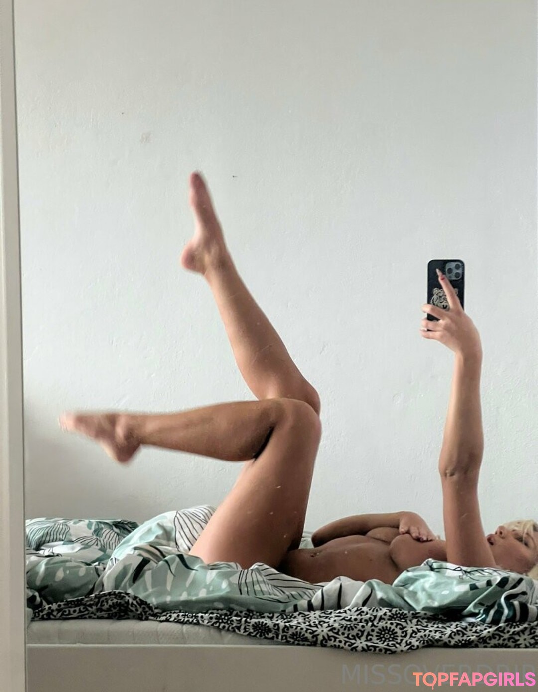 missoverdrip naked model gallery