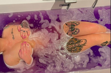 bootybarbiee nice star pics