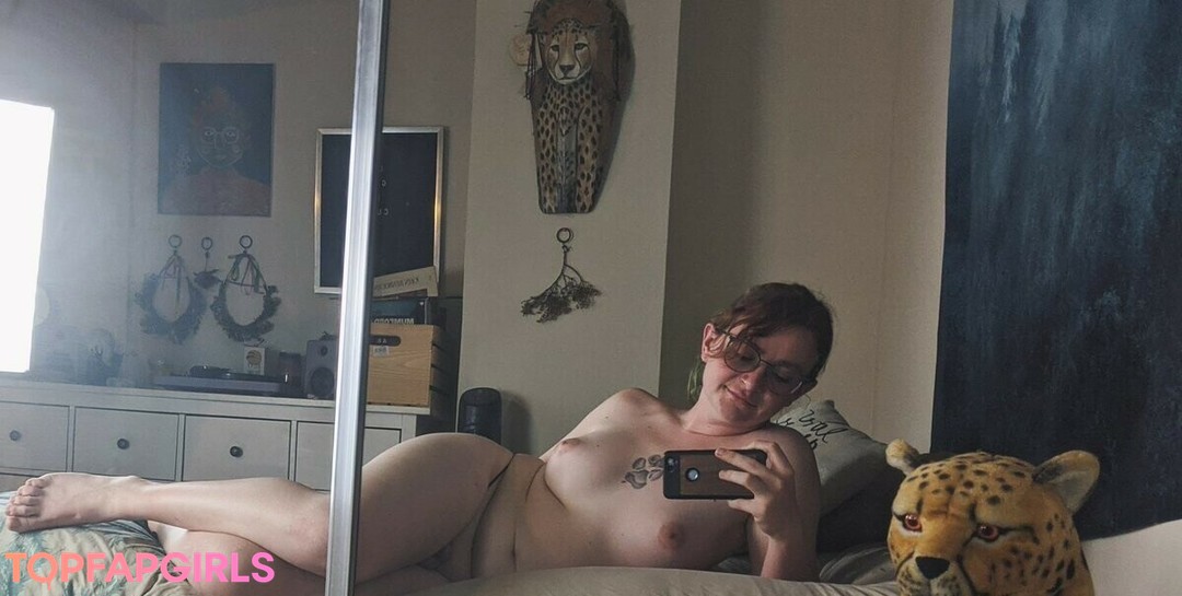 NatashaCameron star erotic pictures