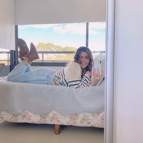 Olivia Herdt model pretty archive