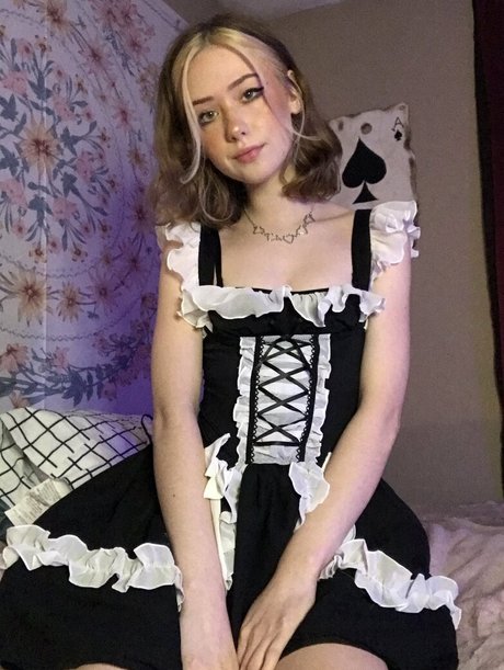 br4ttydeath pretty pornstar galleries