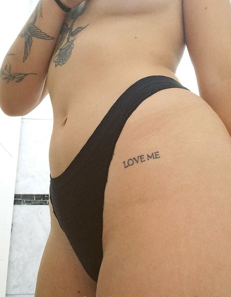 rosecamxxx model porn galleries