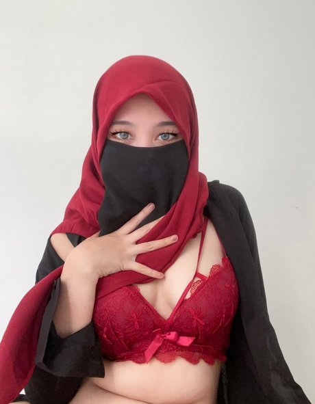 Hijab Camilla model xxx images