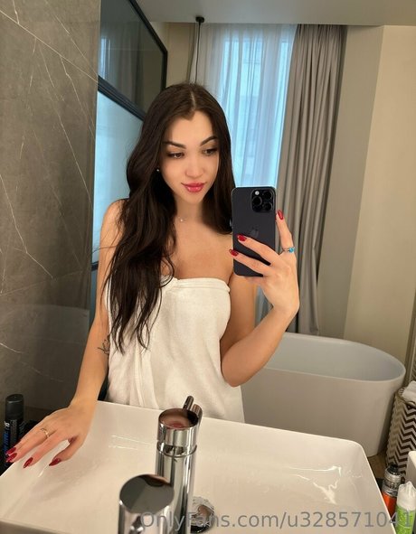 marie meow pornographic actress pics