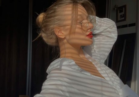 barista onlyfans hot sexy img