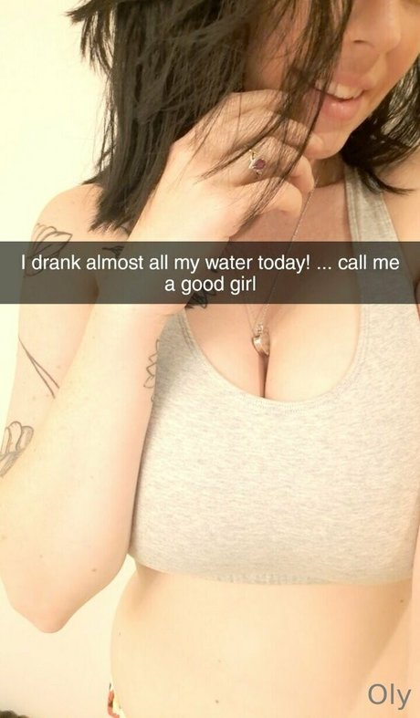 youcancallmeoly star nude galleries