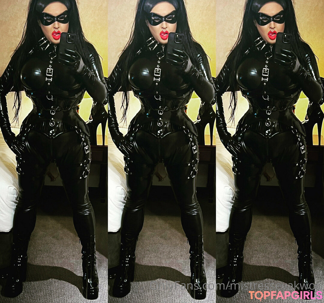 mistressyumi model beautiful images
