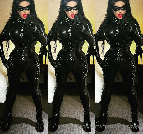 skinny brunette onlyfans hot xxx photo