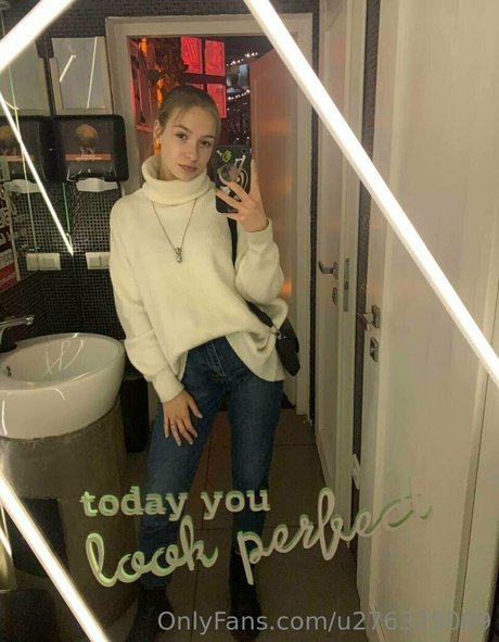 skinny ebony teen onlyfans nude image