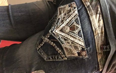 Country Mama Miltank art model archive