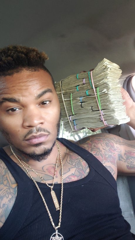 KOBRA HOLLIWOODZ naked actress pictures