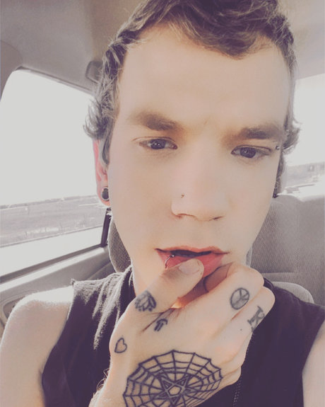 CImAnAddict model nude archive