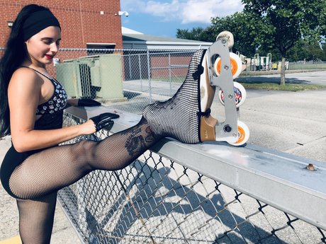 IceQueen free pornstar photo