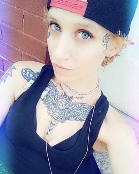 Zaddy Da Baddy beautiful star image