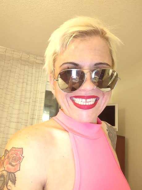 Jessica Grimes exclusive pornstar gallery