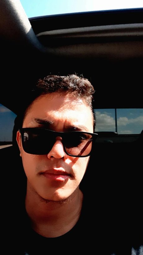 Karlos Lewis pornstar beautiful img