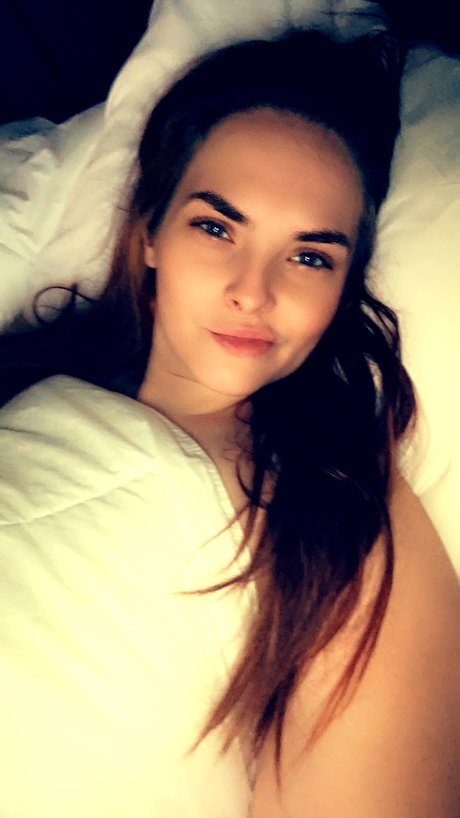 u9805384 porn actress pics