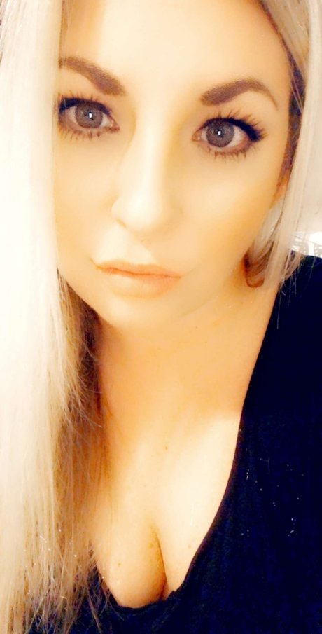 lesbian strapon onlyfans hd pictures