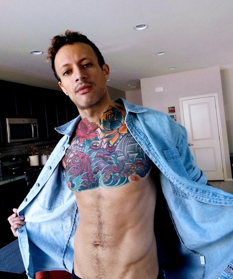 Austin Wiles free model pics