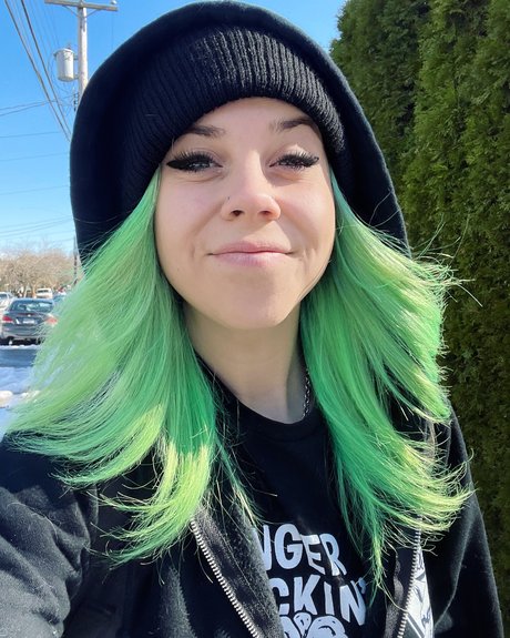 ScumKitty nice actress pics