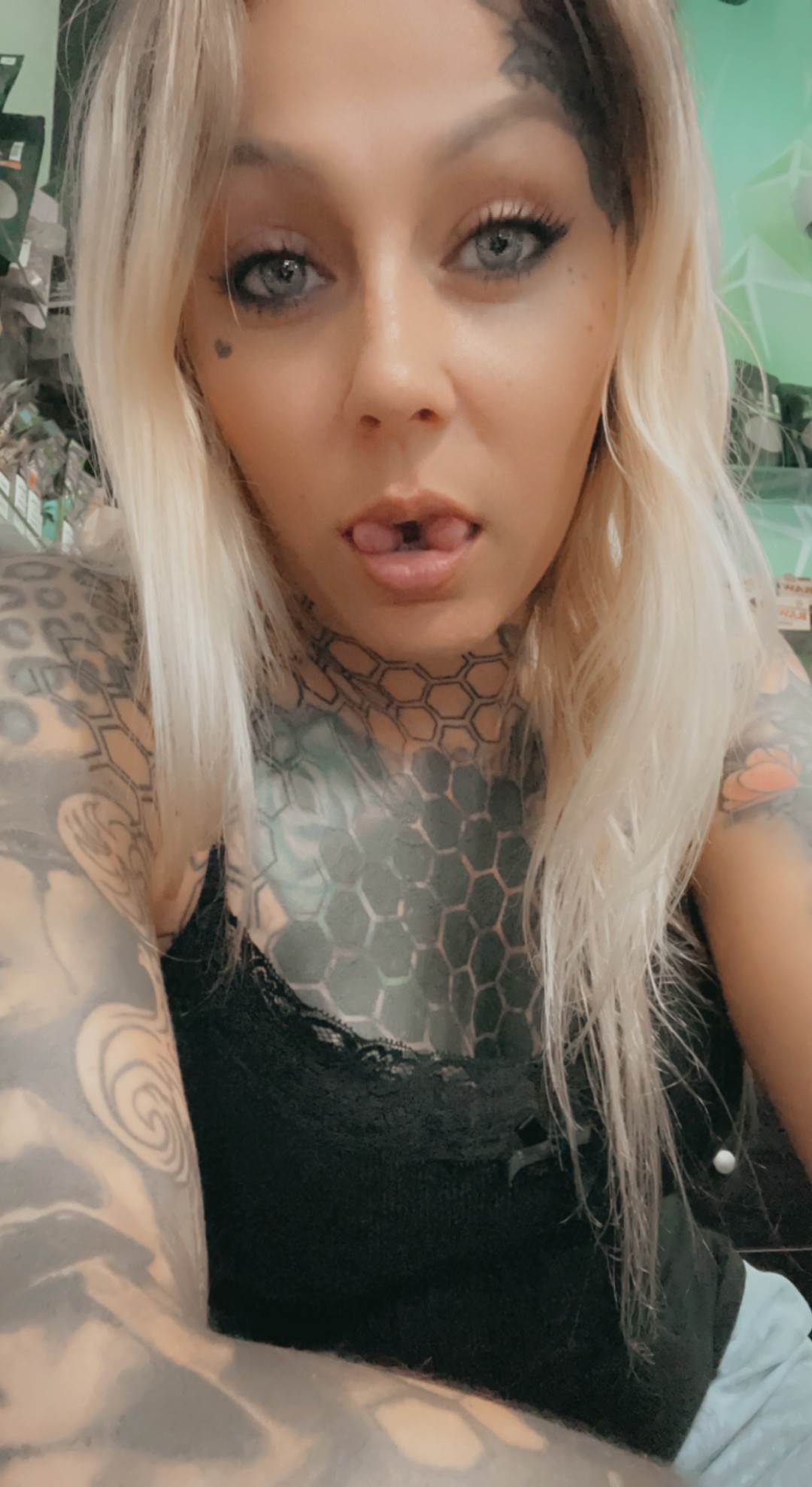 ThatDutchTattooGirl top profile image
