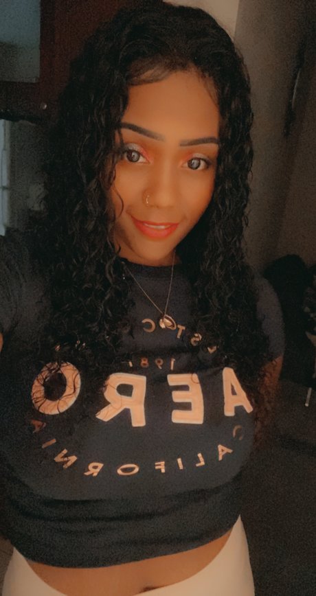 Jessica Gunn beautiful pornstar img