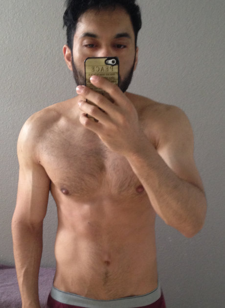 sal32 hot star photo