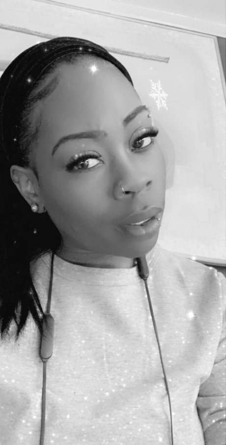 Golden Queen art star galleries