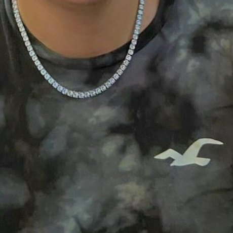 Jordan Baker exclusive star photo