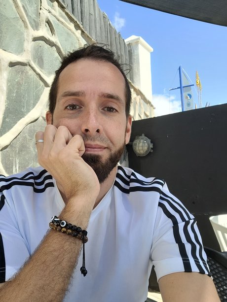 Dylan Rossi nice model image