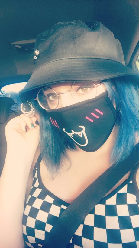 Aloys Yeh model exclusive images