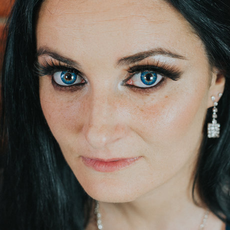 Mistress Nicolle free model pictures