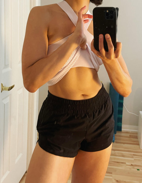 ADA free actress gallery