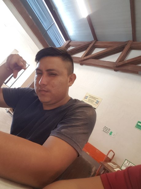 Edwin amir cabrera poot sexy model photos