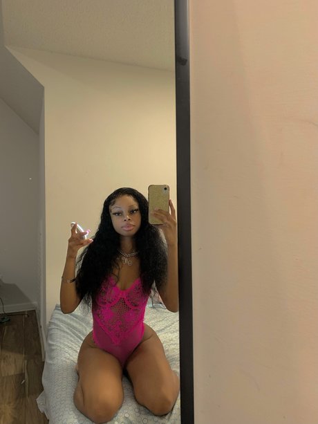 mariemella pornstar erotic image