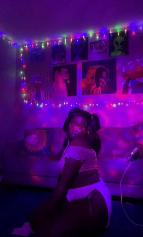 theaestheticho hd model picture