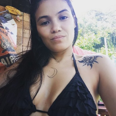 Luana Cristina star nude pics