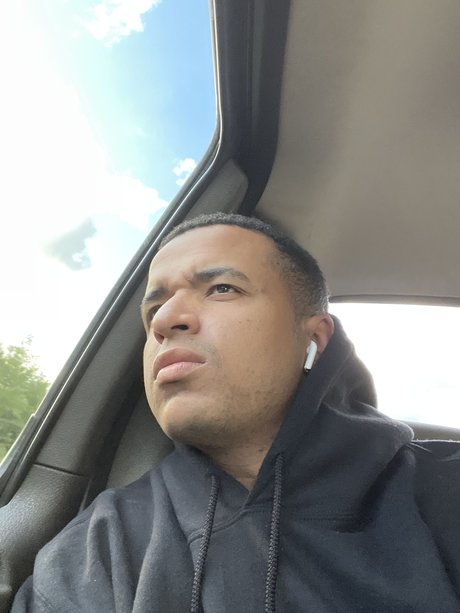 Santi and bunny nudes actress photo