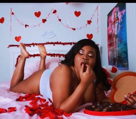 Therealblacklola pornstar erotic pics