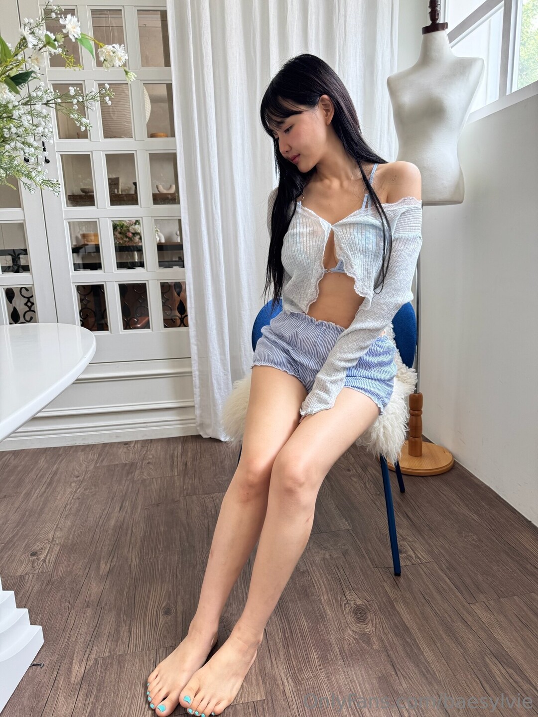 Baesylvie hot actress archive