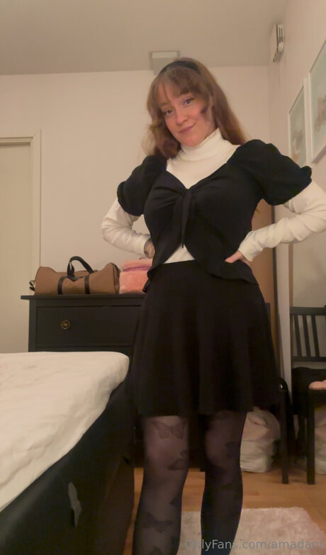 Amadani nude star picture