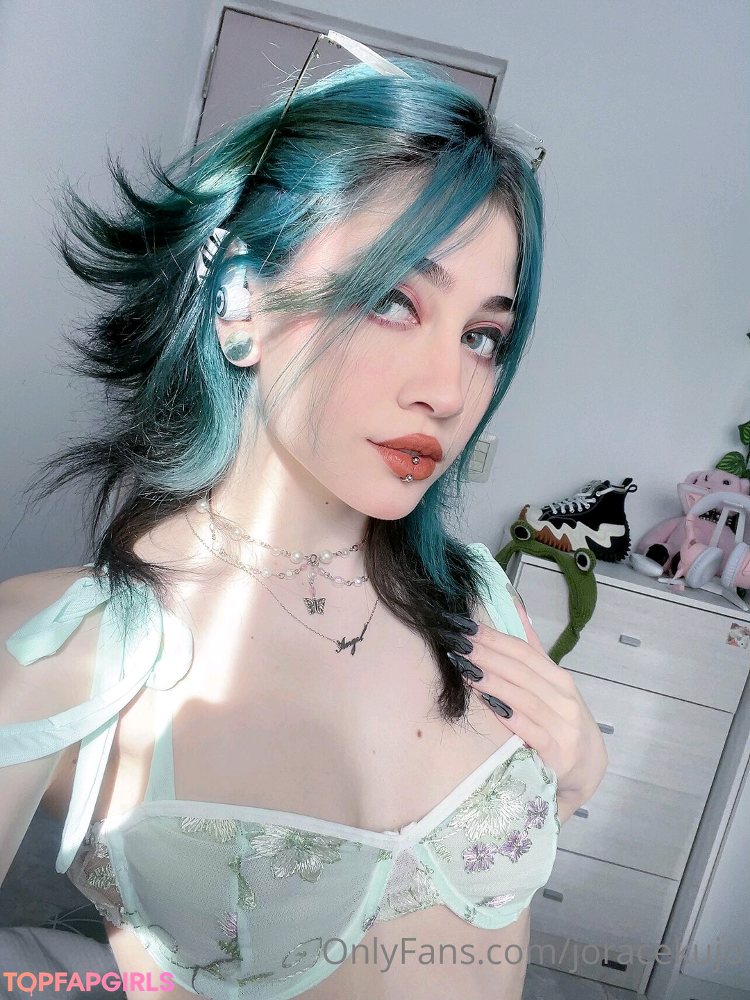 amateur swinger onlyfans best picture