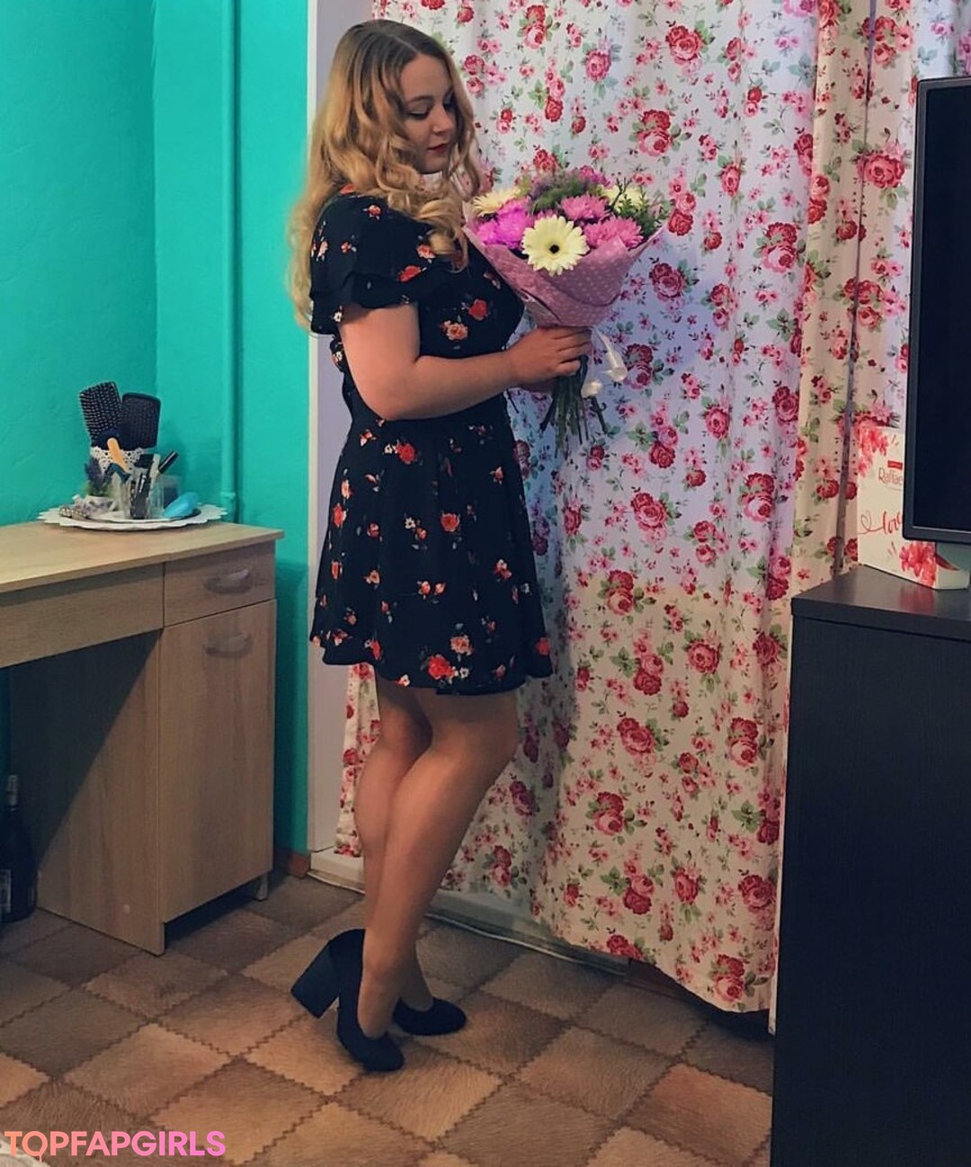 Holly Garner pornstar photos