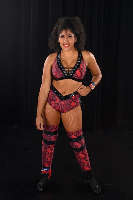 wife blowjob onlyfans top image