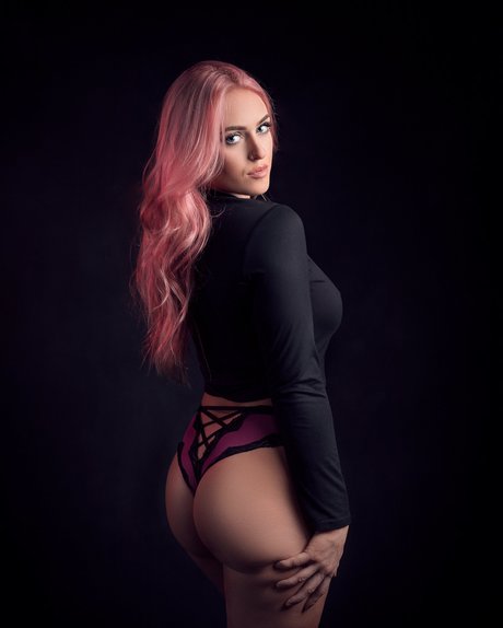 Tiauna Riley star best picture