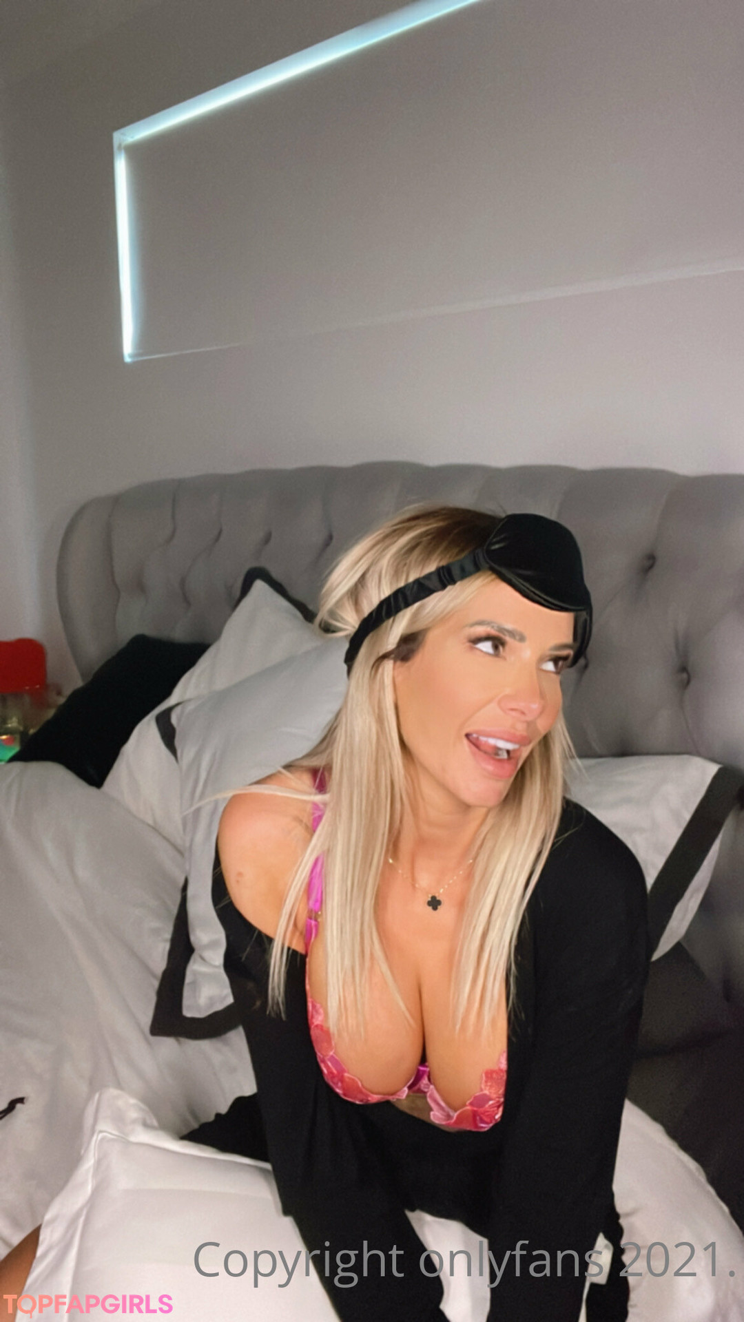 vacation onlyfans erotic picture